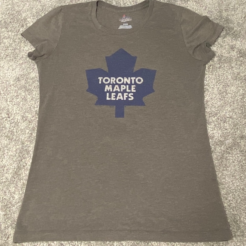 Grey Maple Leafs SS Tee, M